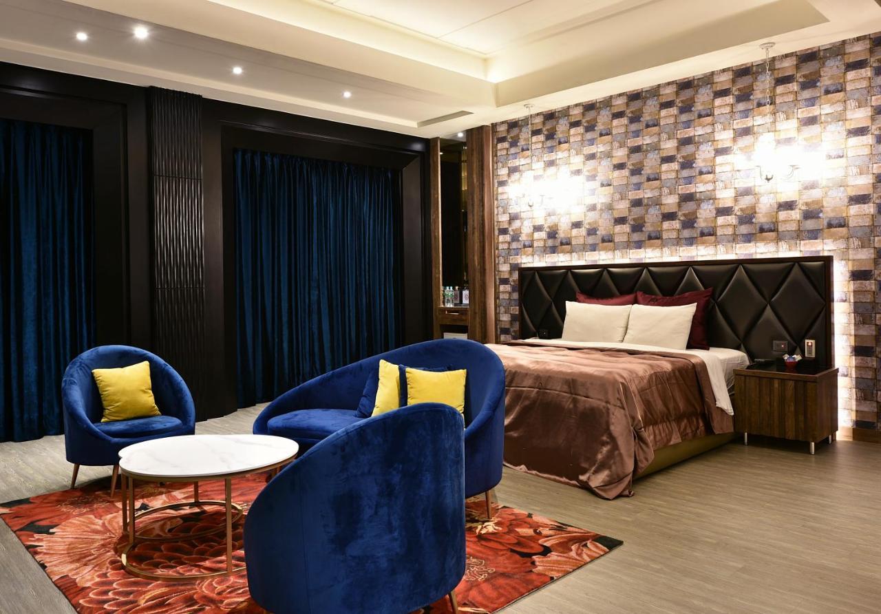 Venice Motel Đài Trung Ngoại thất bức ảnh