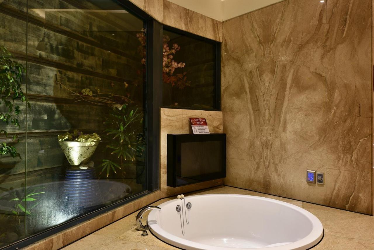 Venice Motel Đài Trung Ngoại thất bức ảnh